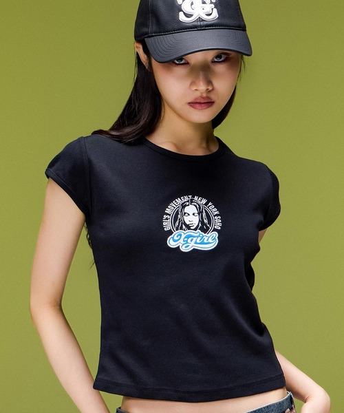 X-girl(エックスガール)の「FACE AND LOGO PATCH S/S BABY TEE(Tシャツ/カットソー・レディース・ホワイト/ブラック/ピンク・S/M)」の1枚目の写真