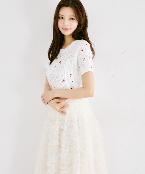 tocco closet(トッコ クローゼット)の「【ZOZO限定】小鳥フラワーエンブロイダリーサマーニットトップス(ニット/セーター・レディース・ピンク/ホワイト・M)」の5枚目の写真
