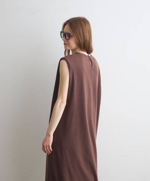 Crisp（クリスプ）の「power shoulder cut onepiece / パワーショルダーカットワンピース（ワンピース・レディース・ピンク/ブラウン・FREE）」の7枚目の写真