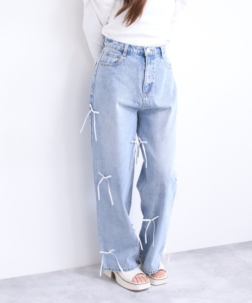 Re:EDIT(リエディ)の「リボン付きルーズワイドデニム(デニムパンツ・レディース・ブルー・Mサイズ/long)」の3枚目の写真