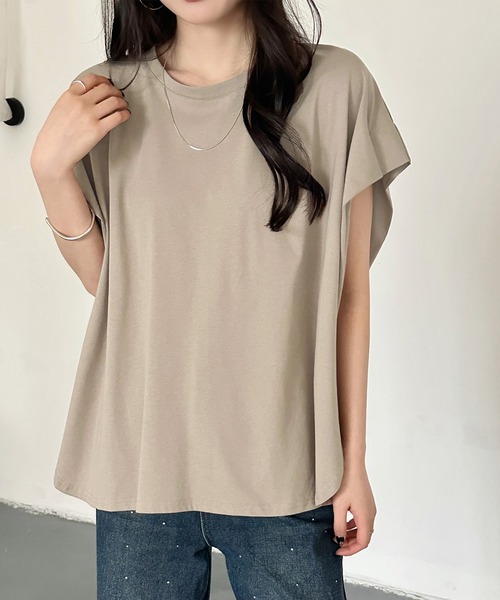 DAY CLOSET(デイ クローゼット)の「【接触冷感/脇見せ防止】ベーシック 無地 フレンチスリーブ オーバーサイズ シャツ レディース(Tシャツ/カットソー・レディース・チャコールグレー/グレイッシュベージュ/アイボリー/ブラック・L/M)」の17枚目の写真