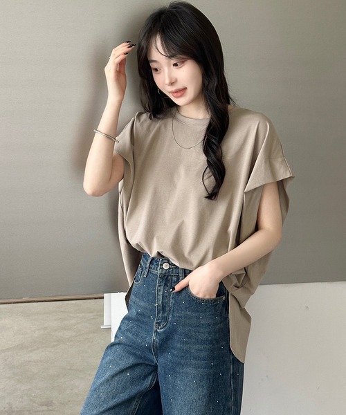 DAY CLOSET(デイ クローゼット)の「【接触冷感/脇見せ防止】ベーシック 無地 フレンチスリーブ オーバーサイズ シャツ レディース(Tシャツ/カットソー・レディース・チャコールグレー/グレイッシュベージュ/アイボリー/ブラック・L/M)」の14枚目の写真