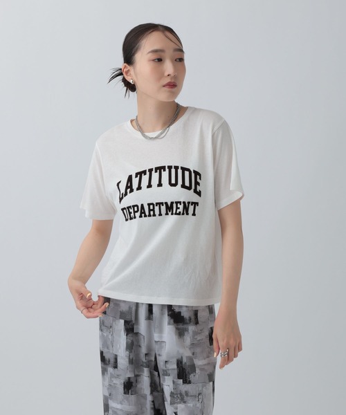 LEPSIM(レプシィム)の「フロッキーロゴプリントT 787868(Tシャツ/カットソー・レディース・パープル/チャコールグレー/オフホワイト・FREE)」の2枚目の写真