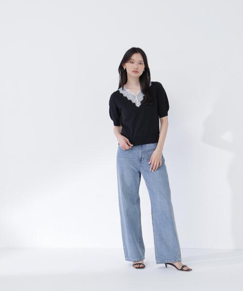 NATURAL BEAUTY BASIC(ナチュラルビューティーベーシック)の「Vネックレーストリムニット(ニット/セーター・レディース・オフホワイト/ブルー/ブラック・フリ-)」の7枚目の写真