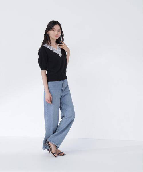 NATURAL BEAUTY BASIC(ナチュラルビューティーベーシック)の「Vネックレーストリムニット(ニット/セーター・レディース・オフホワイト/ブルー/ブラック・フリ-)」の11枚目の写真