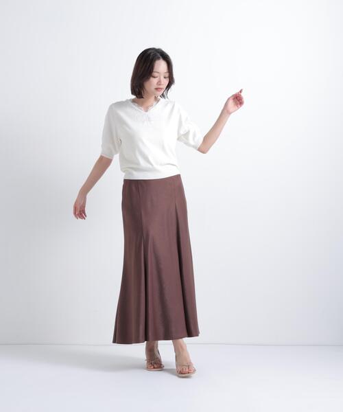 NATURAL BEAUTY BASIC(ナチュラルビューティーベーシック)の「Vネックレーストリムニット(ニット/セーター・レディース・オフホワイト/ブルー/ブラック・フリ-)」の16枚目の写真