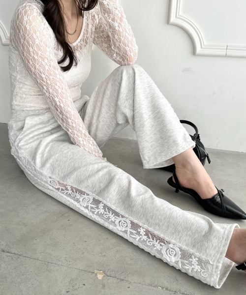 CLEA(クレア)の「花柄サイドレースルーズスウェットパンツ(スウェットパンツ・レディース・オートミール/ライトグレー・M/L)」の21枚目の写真