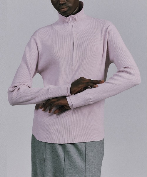Ameri（アメリ）の「BEST TOUCH HALF ZIP KNIT TOP（ニット/セーター・レディース・オフホワイト/カーキ/ブラック/ピンク/レッド・FREE）」の4枚目の写真