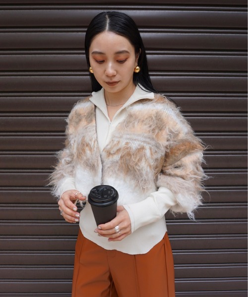 Ameri（アメリ）の「BEST TOUCH HALF ZIP KNIT TOP（ニット/セーター・レディース・オフホワイト/カーキ/ブラック/ピンク/レッド・FREE）」の6枚目の写真