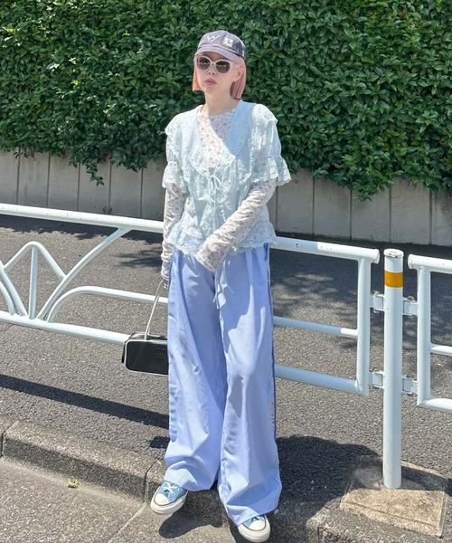 Alley Tokyo（アリートーキョー）の「フリル＆レース半袖ブラウス（シャツ/ブラウス・レディース・ベージュ/サックスブルー/オフホワイト・FREE）」の17枚目の写真