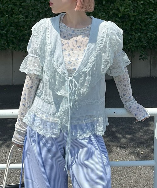 Alley Tokyo（アリートーキョー）の「フリル＆レース半袖ブラウス（シャツ/ブラウス・レディース・ベージュ/サックスブルー/オフホワイト・FREE）」の15枚目の写真