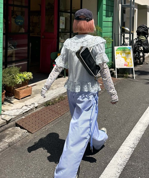 Alley Tokyo（アリートーキョー）の「フリル＆レース半袖ブラウス（シャツ/ブラウス・レディース・ベージュ/サックスブルー/オフホワイト・FREE）」の12枚目の写真