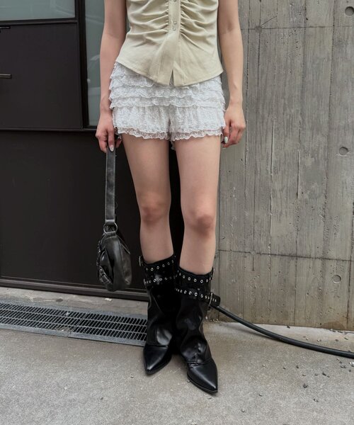 mline（エムライン）の「【トレンドライク】[mline]フリルショートミニ（その他パンツ・レディース・アイボリー/ホワイト系その他/オフホワイト/ブラック/ブラック系その他・2/1）」の18枚目の写真