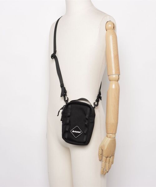 F.C.Real Bristol(エフシーレアルブリストル)の「CORDURA RIPSTOP GADGET BAG(ショルダーバッグ・メンズ・ブラック・FREE)」の17枚目の写真