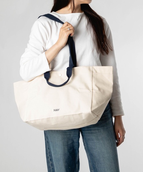 HAY(ヘイ)の「HAY / ヘイ Weekend Bag Organic Small オーガニックコットン 2WAY トートバッグ(トートバッグ・レディース・チョコ/ナチュラル・FREE)」の10枚目の写真