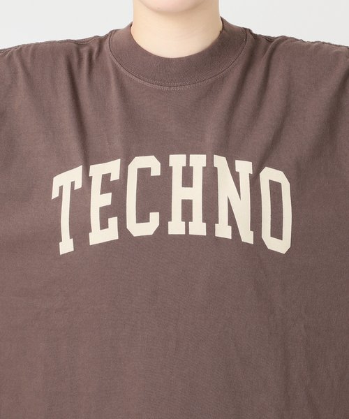is-ness(イズネス)の「ISNESS MUSIC/イズネス ミュージック 別注 TECNO Tシャツ(Tシャツ/カットソー・レディース・ブラウン・SMALL)」の9枚目の写真