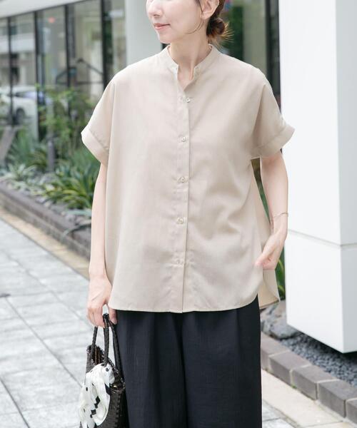 ITEMS URBANRESEARCH(アイテムズ アーバンリサーチ)の「『イージーケア』リネン混フレンチシャツ(シャツ/ブラウス・レディース・ブラウン/ベージュ/ストライプ・FREE)」の2枚目の写真