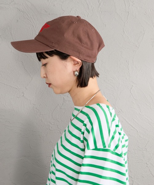 THE SHINZONE（ザ　シンゾーン）の「[THE SHINZONE/ザ シンゾーン] PEANUTS ロゴ刺繍キャップ（キャップ・レディース・ブラウン/ネイビー・0）」の7枚目の写真