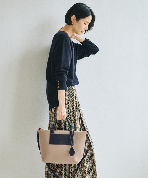 E'POR（エポール）の「【E'POR】BOAT BAG Medium/撥水・軽量・一部WEB限定カラー・26AW新色（ハンドバッグ・レディース・ベージュ/ダークブラウン/ブラック系その他/ブラック・FREE）」の21枚目の写真