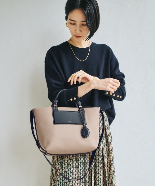 E'POR（エポール）の「【E'POR】BOAT BAG Medium/撥水・軽量・一部WEB限定カラー・26AW新色（ハンドバッグ・レディース・ベージュ/ダークブラウン/ブラック系その他/ブラック・FREE）」の22枚目の写真