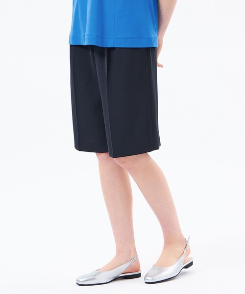 MACKINTOSH PHILOSOPHY(マッキントッシュ フィロソフィー)の「ドライツイルツータックハーフパンツ(その他パンツ・レディース・オフホワイト/ブラウン系その他4/ダークネイビー・38)」の1枚目の写真