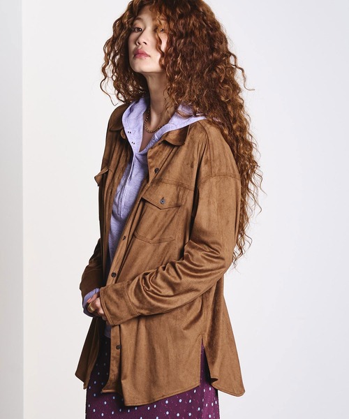 ROSE BUD(ローズバッド)の「FAUX SUEDE SHIRT(シャツ/ブラウス・レディース・パープル/ブラウン/チャコール・ONE SIZE)」の6枚目の写真