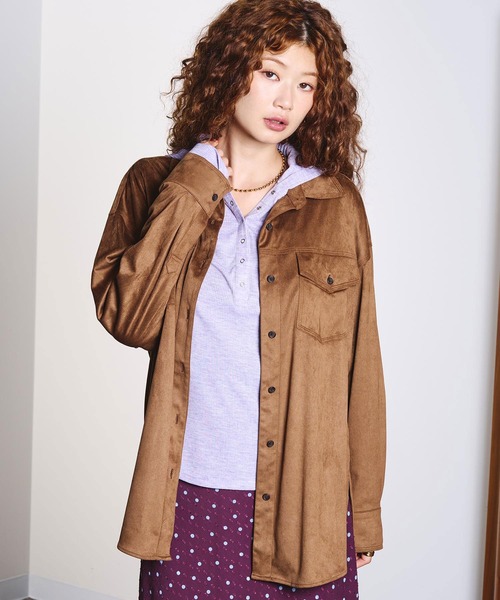ROSE BUD(ローズバッド)の「FAUX SUEDE SHIRT(シャツ/ブラウス・レディース・パープル/ブラウン/チャコール・ONE SIZE)」の7枚目の写真