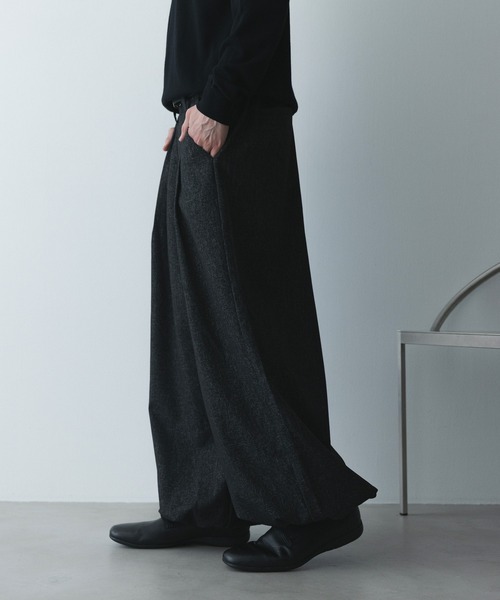 remer(リメール)の「remer 26秋冬新作 - loose faded wide PT / 掠れ織りワイドパンツ(その他パンツ・メンズ・ネイビー/ブラック・X-SMALL/LARGE/MEDIUM/SMALL)」の18枚目の写真