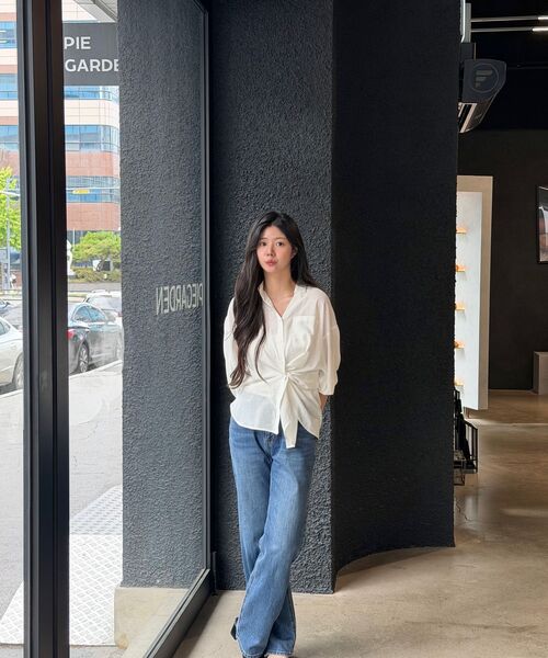 MUSINSA STANDARD WOMAN（ムシンサスタンダードウーマン）の「ウィメンズエッセンシャルルーズストレートデニムパンツ[ミディアムインディゴ]（デニムパンツ・レディース・その他・24/25/26/27/28/29/30/23/32）」の13枚目の写真