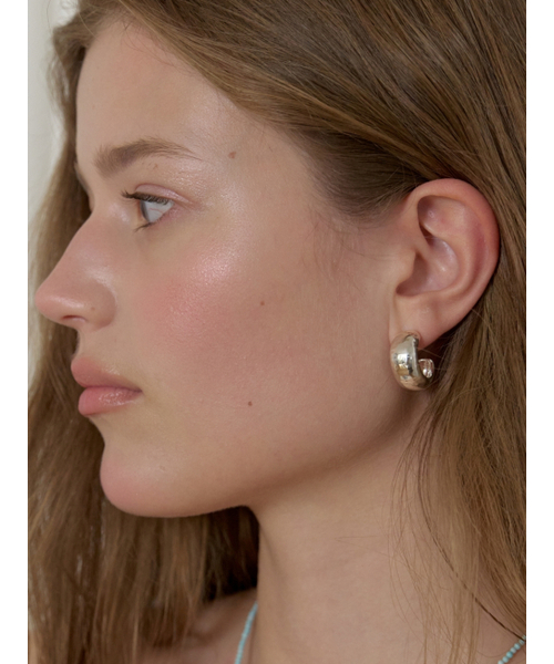 LOVE ME MONSTER（ラブミーモンスター）の「Bold Rough Earrings (L262MER050)（ピアス（両耳用）・レディース・シルバー/ゴールド・FREE）」の4枚目の写真