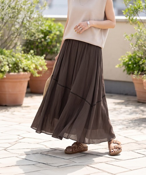 STYLE DELI(スタイルデリ)の「綿100%楊柳シフォンロングフレアスカート(スカート・レディース・グリーン/ブラウン系その他/ネイビー・FREE)」の2枚目の写真