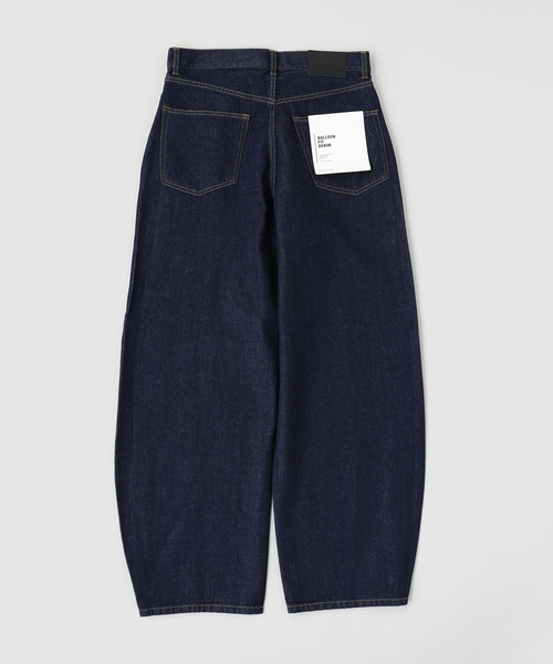 B.C STOCK(ベーセーストック)の「BALLOON FIT DENIM PT(デニムパンツ・メンズ・ブルー/ネイビー・MEDIUM/LARGE)」の3枚目の写真