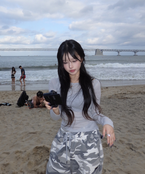 TANSANMAGNESIUM(タンサン マグネシウム)の「スタッドスウェットパンツ(カモアイボリー)(スウェットパンツ・レディース・その他・FREE)」の2枚目の写真