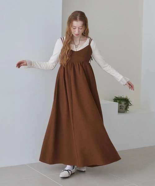 Bab(バブ)の「【S・Mサイズ展開】ビスチェライクフレアキャミワンピース(ワンピース・レディース・ブルー/グレイッシュベージュ/ブラウン/ブラック・SMALL/MEDIUM)」の17枚目の写真