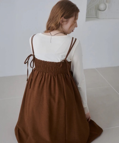 Bab(バブ)の「【S・Mサイズ展開】ビスチェライクフレアキャミワンピース(ワンピース・レディース・ブルー/グレイッシュベージュ/ブラウン/ブラック・SMALL/MEDIUM)」の19枚目の写真