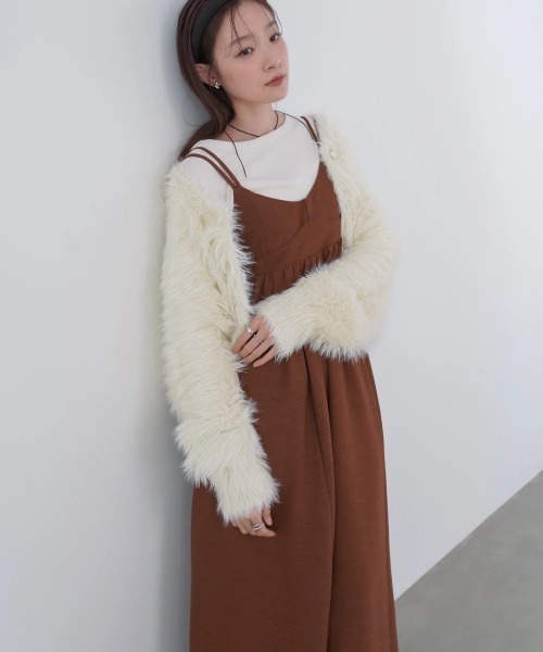 Bab(バブ)の「【S・Mサイズ展開】ビスチェライクフレアキャミワンピース(ワンピース・レディース・ブルー/グレイッシュベージュ/ブラウン/ブラック・SMALL/MEDIUM)」の13枚目の写真