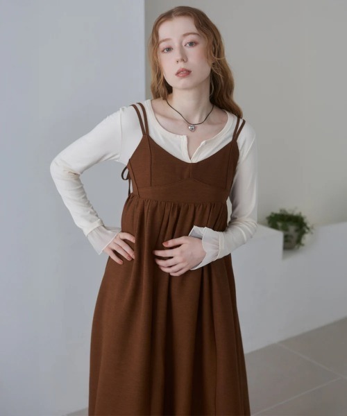 Bab(バブ)の「【S・Mサイズ展開】ビスチェライクフレアキャミワンピース(ワンピース・レディース・ブルー/グレイッシュベージュ/ブラウン/ブラック・SMALL/MEDIUM)」の18枚目の写真