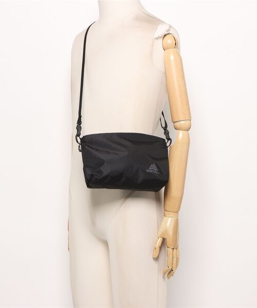 GREGORY(グレゴリー)の「【GREGORY】グレゴリー NANO CROSSBODY POUCH ナノクロスボディポーチ(エコバッグ/サブバッグ・レディース・ブラック/オフホワイト・FREE)」の6枚目の写真