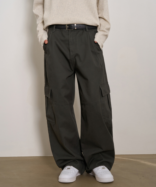 TOFFEE(トフィー)の「カーブド切り替えカーゴパンツ (CHARCOAL)(その他パンツ・メンズ・その他・SMALL/MEDIUM/LARGE/X-LARGE)」の1枚目の写真