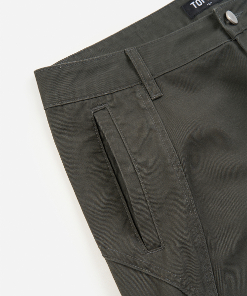 TOFFEE(トフィー)の「カーブド切り替えカーゴパンツ (CHARCOAL)(その他パンツ・メンズ・その他・SMALL/MEDIUM/LARGE/X-LARGE)」の4枚目の写真