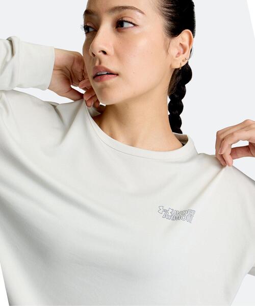 UNDER ARMOUR(アンダーアーマー)の「UAテック グラフィック ロングスリーブ Tシャツ(トレーニング/レディース)(Tシャツ/カットソー・レディース・オフホワイト・L/XL/M)」の4枚目の写真