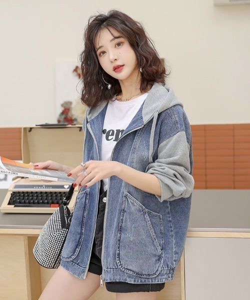 witch(ウイッチ)の「デニム ジャケットレフード付き 長袖羽織 ゆったり ジージャン(デニムジャケット・レディース・ブルー・M/L/XL)」の11枚目の写真