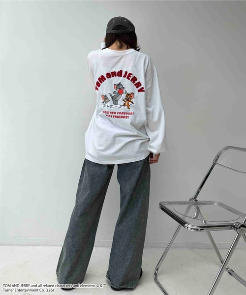 AS KNOW AS plus(アズノゥアズプラス)の「☆アクリルキーホルダー付き トムとジェリー 刺繍ロンT 【TOM and JERRY/トムとジェリー】(Tシャツ/カットソー・レディース・スミクロ/オフホワイト/オートミール/ダークグリーン・FREE)」の12枚目の写真