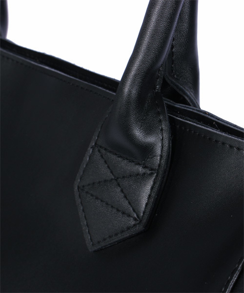 ８(eight)（エイト）の「レザー トートバッグ シンプル 本革（トートバッグ・メンズ・ブルー/ブラウン/キャメル/ブラック/ネイビー・FREE）」の6枚目の写真