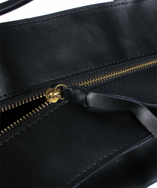 ８(eight)（エイト）の「レザー トートバッグ シンプル 本革（トートバッグ・メンズ・ブルー/ブラウン/キャメル/ブラック/ネイビー・FREE）」の8枚目の写真