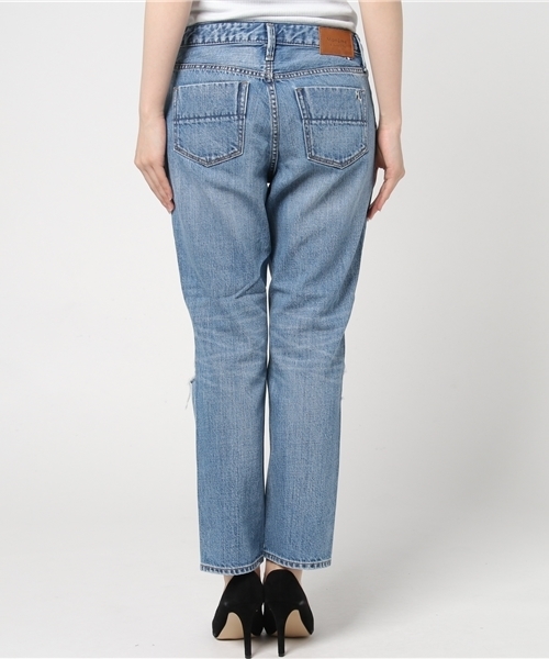 Moname（モナーム）の「■Moname   クラッシュ タイトテーパード   CHARLOTTE(シャルロット)/41171006（デニムパンツ・レディース・ライトブルー・23inch/24inch/25inch/22inch/26inch/27inch）」の6枚目の写真