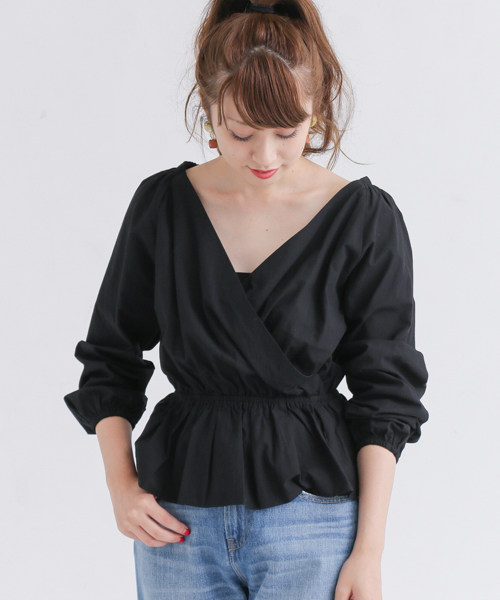 URBAN RESEARCH Sonny Label（アーバンリサーチサニーレーベル）の「2WAYシャーリングブラウス（シャツ/ブラウス・レディース・ベージュ/ピンク/ブラック・FREE）」の2枚目の写真