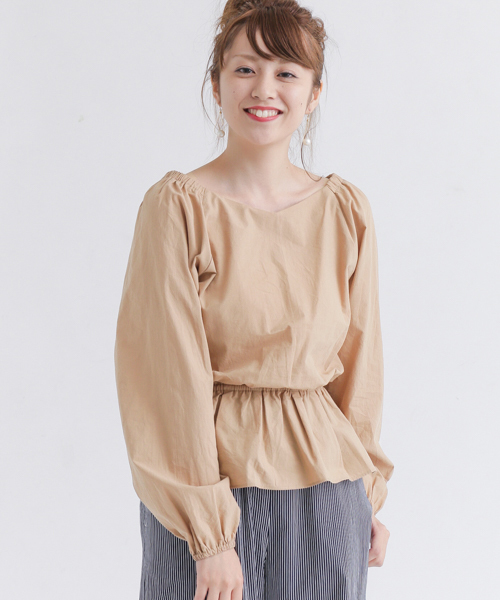 URBAN RESEARCH Sonny Label（アーバンリサーチサニーレーベル）の「2WAYシャーリングブラウス（シャツ/ブラウス・レディース・ベージュ/ピンク/ブラック・FREE）」の6枚目の写真