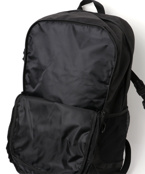 OUTDOOR PRODUCTS（アウトドアプロダクツ）の「LIMITED BIG BACKPACK（バックパック/リュック・メンズ・ブラック/ネイビー・FREE）」の6枚目の写真