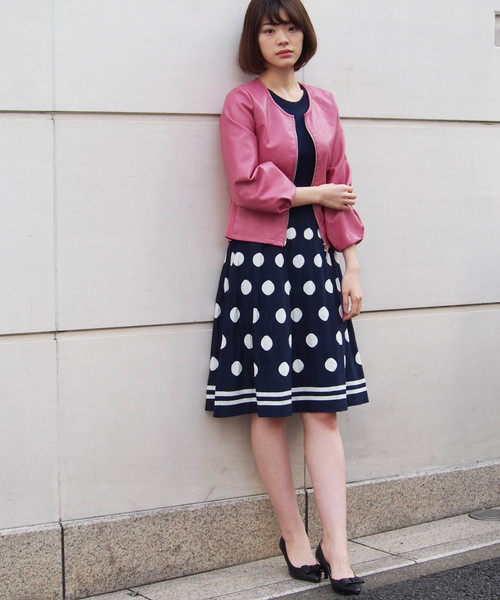 PICCIN（ピッチン）の「フェイクレザーリブ切り替えボリューム袖ジャケット（ライダースジャケット・レディース・ブラック/ベージュ/ピンク・MEDIUM/LARGE）」の18枚目の写真